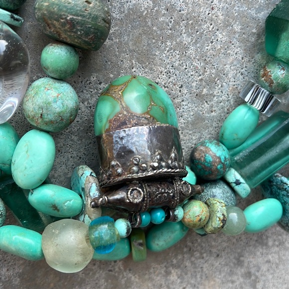 RARE Vintage Tibetan Turquoise & Jade Layered Necklace - Picture 8 of 15